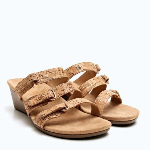 NWOT Vionic Dwyn 3 Strap Natural Cork Wedge Sandals Tan Women Size 7 - Picture 5 of 8